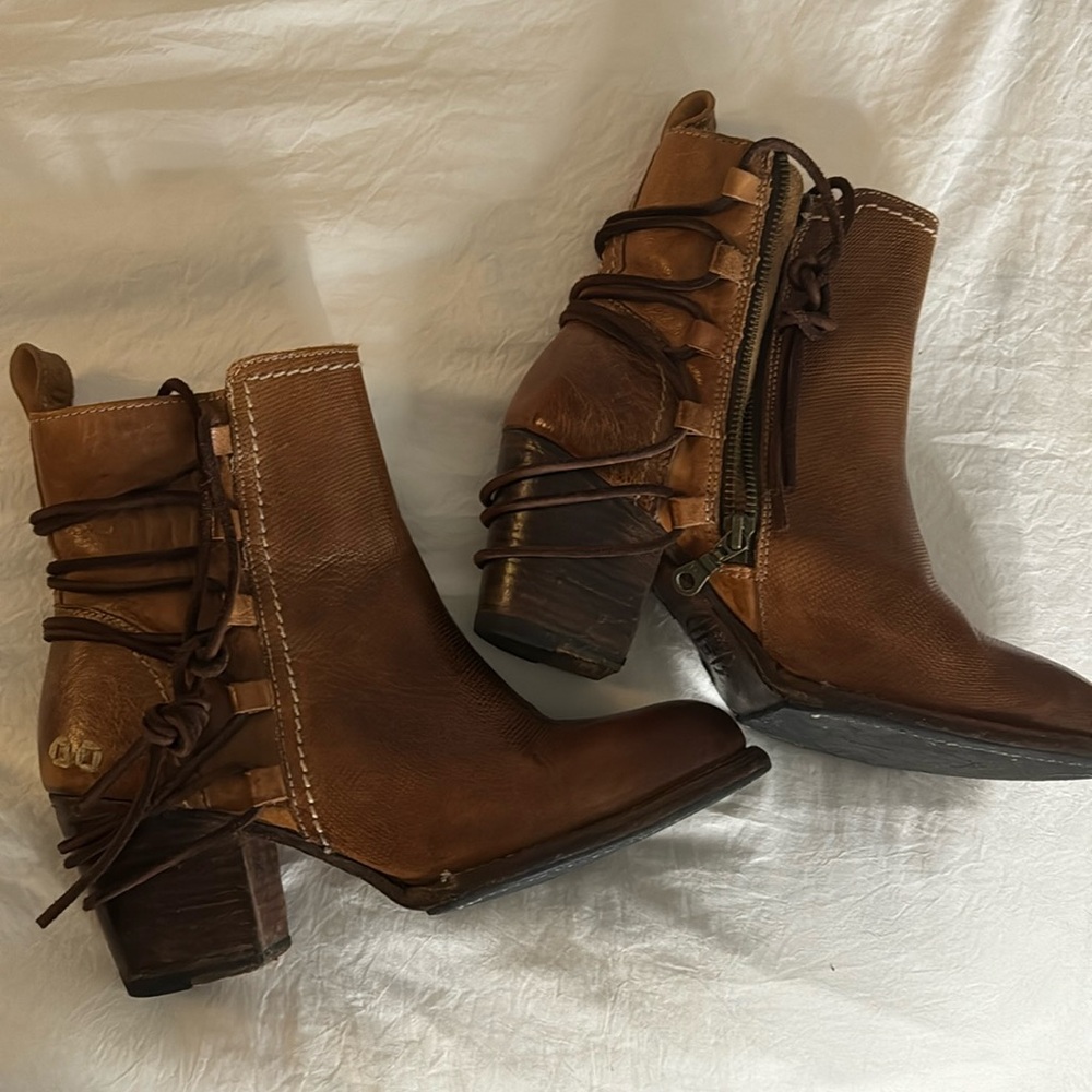 Bed Stu boots